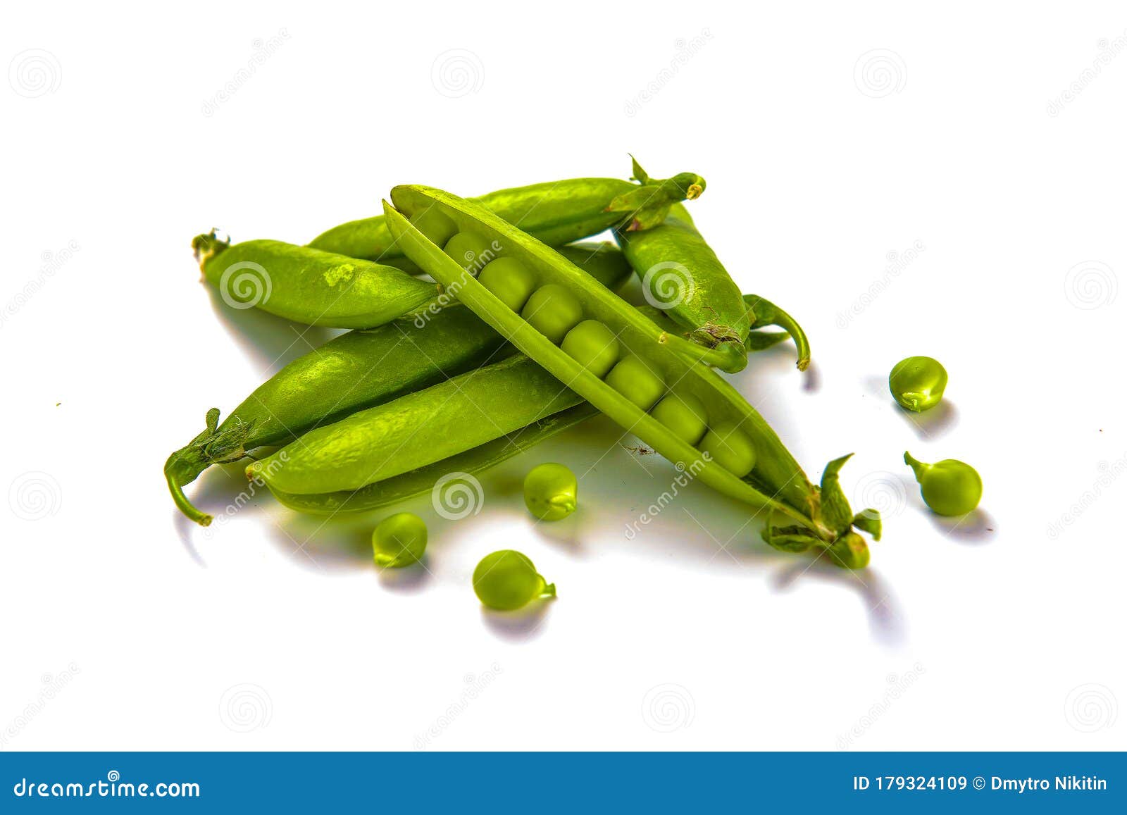 白色背景中的豆荚中的青豆库存图片 图片包括有单独 豌豆 食物 问题的 烹调 空白 背包 白色背景中的豆荚中的青豆库存图片 图片包括有单独 豌豆 食物 问题的 烹调 空白 背包