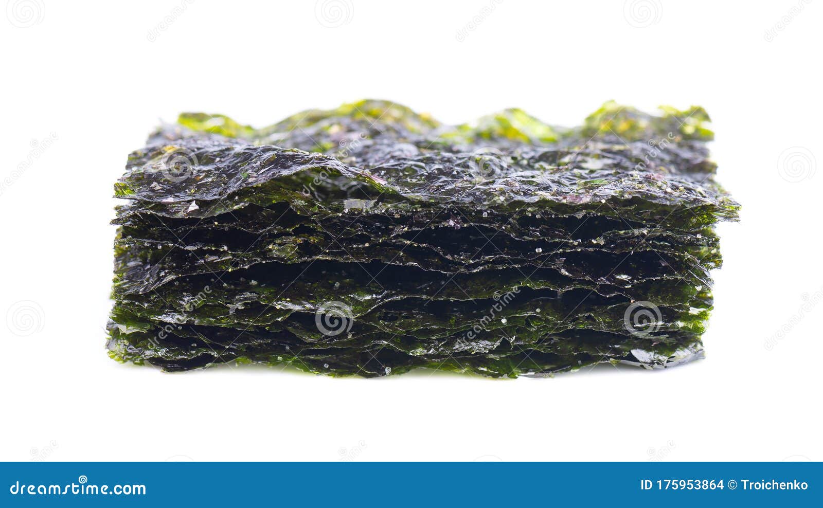 白色背景中突出的脆皮海藻日本野菜干海藻片库存照片 图片包括有筹码 韩文 可食 健康 酥脆