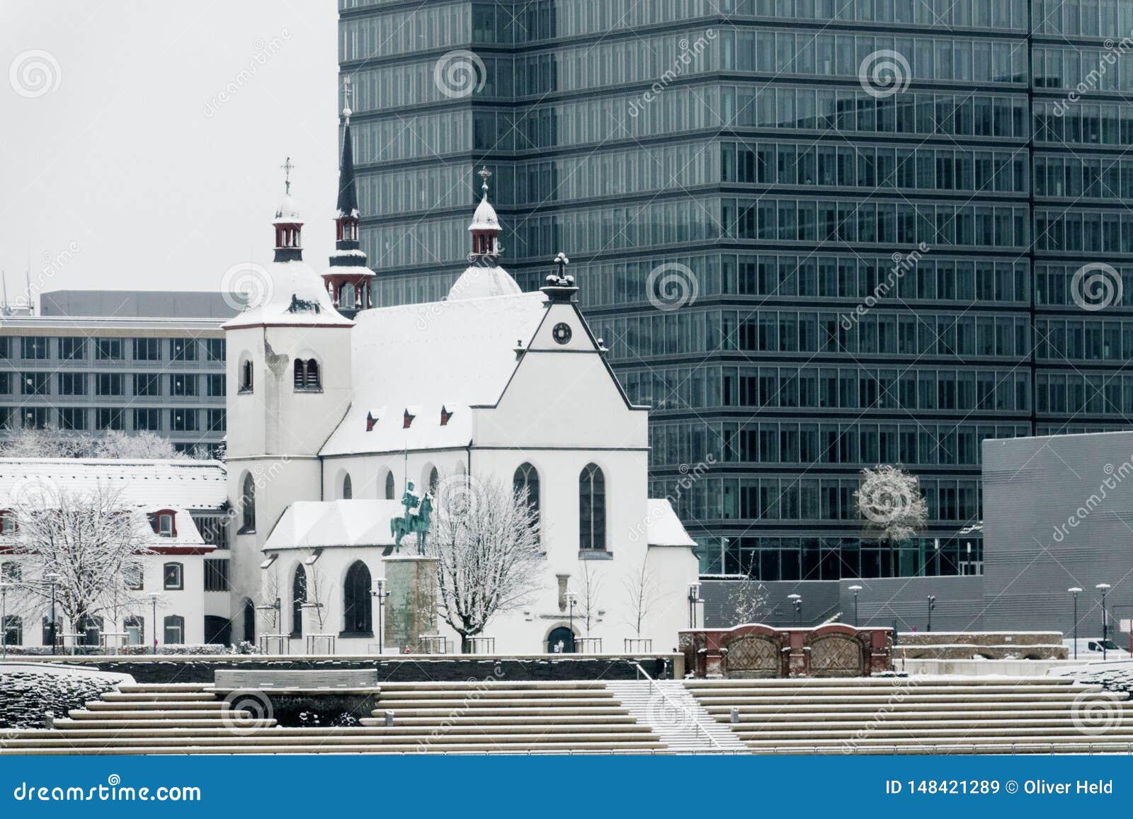 科隆 老st黑里贝特 德国修道院abtei道依茨和教会都市风景库存图片 图片包括有德语 楼梯