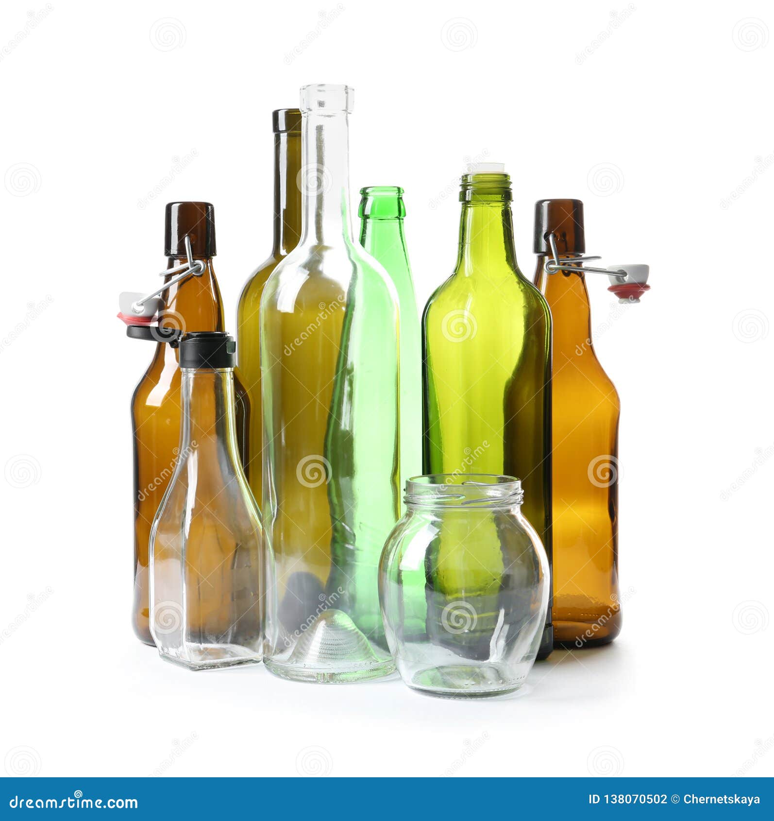 空的玻璃瓶和瓶子在白色回收问题库存照片 图片包括有被装瓶的 污染 查出 饮料 本质 回收