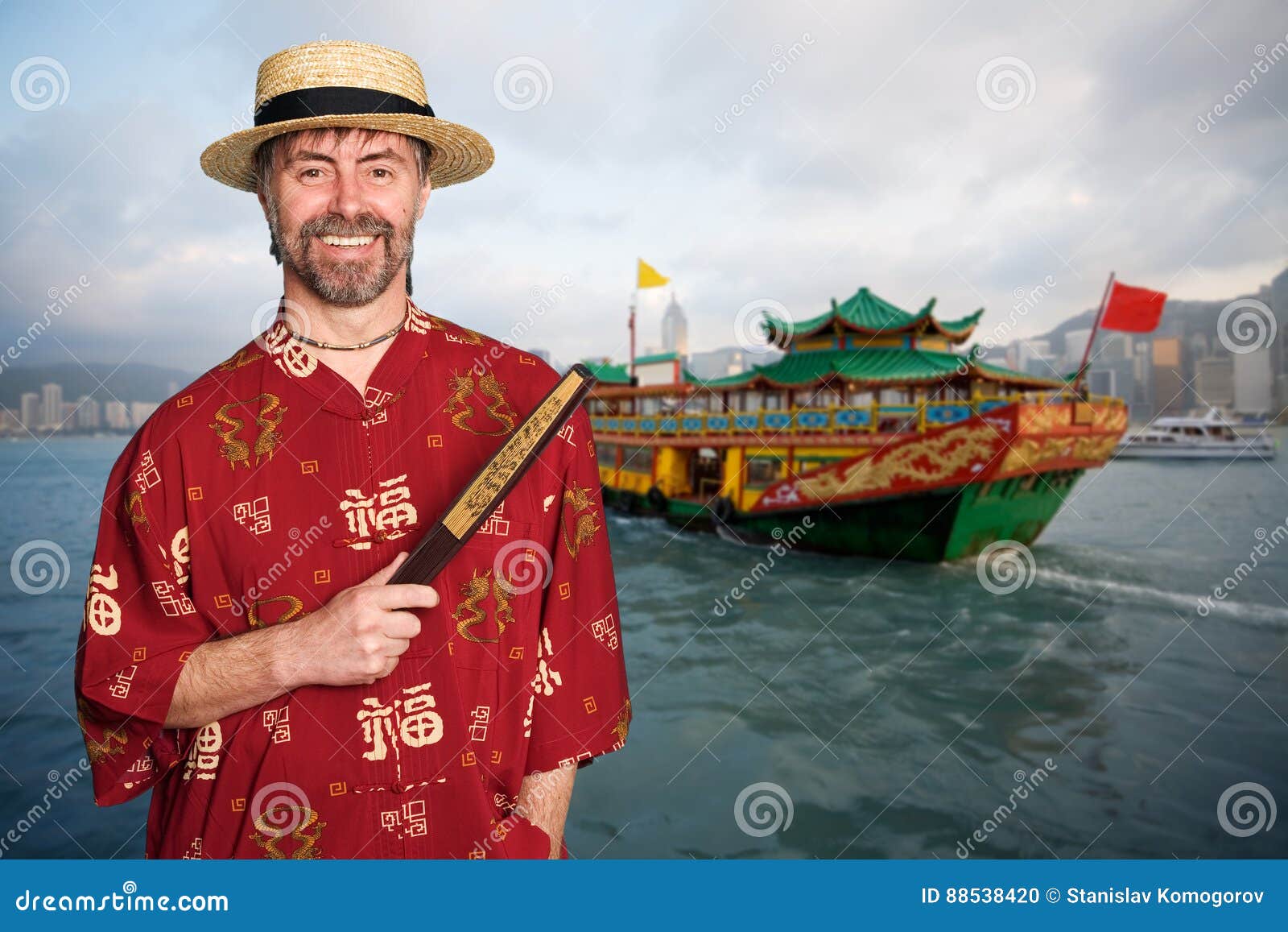 繁体中文服装的欧洲人在香港库存照片 图片包括有白种人 轮渡 海岛 人们 中国 风船 端口 5384 繁体中文服装的欧洲人在香港库存照片 图片包括有白种人 轮渡 海岛 人们 中国 风船 端口 5384