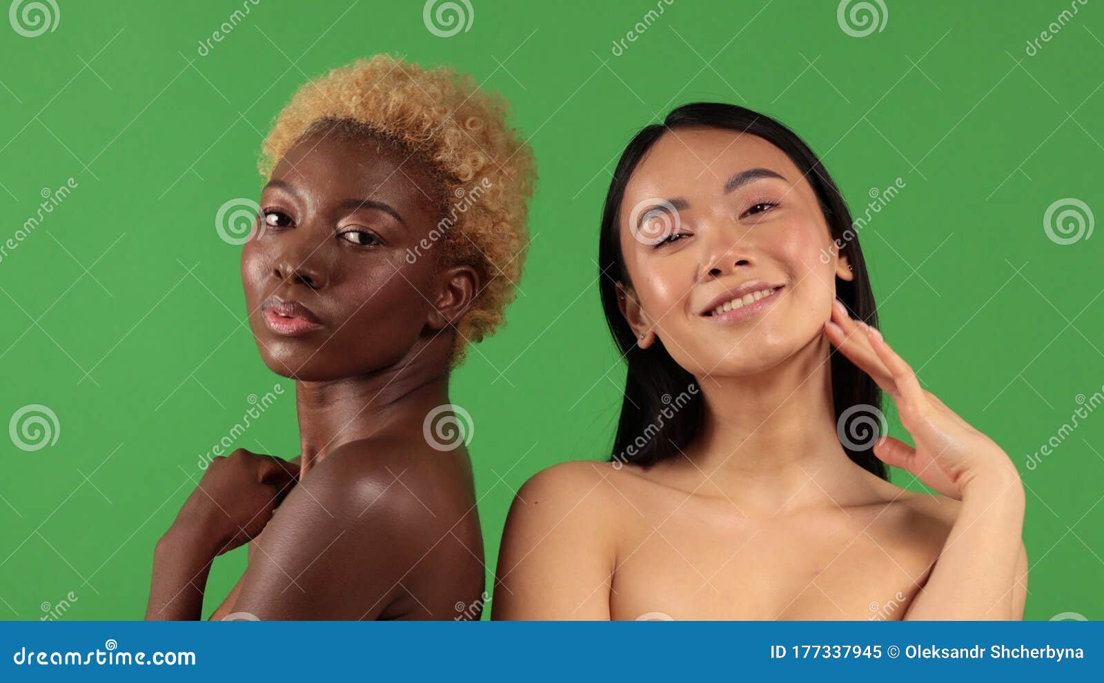 美与健康绿色背景上两位裸肩年轻女性画像库存图片 图片包括有夫人 方式 发型 表面 华美 美与健康绿色背景上两位裸肩年轻女性画像库存图片 图片包括有夫人 方式 发型 表面 华美