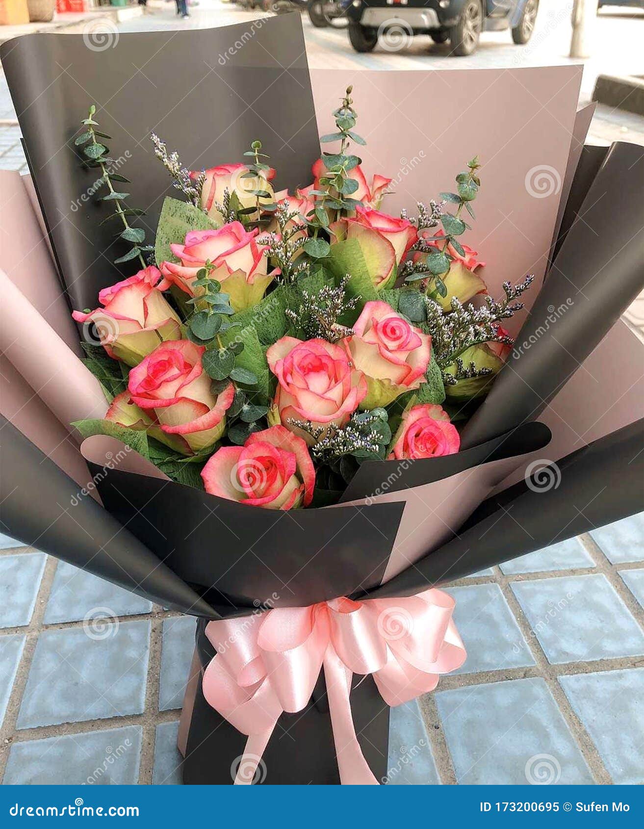 美丽的香槟玫瑰花库存图片 图片包括有婚礼 极大 香槟 花束 建议 母亲 玫瑰 华伦泰 美丽的香槟玫瑰花库存图片 图片包括有婚礼 极大 香槟 花束 建议 母亲 玫瑰 华伦泰