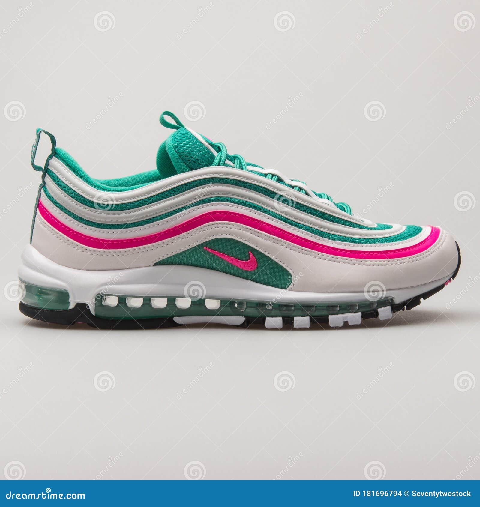 耐克Air Max 97白色、绿色和粉色运动鞋编辑类库存图片. 图片包括有运动鞋, 方式-