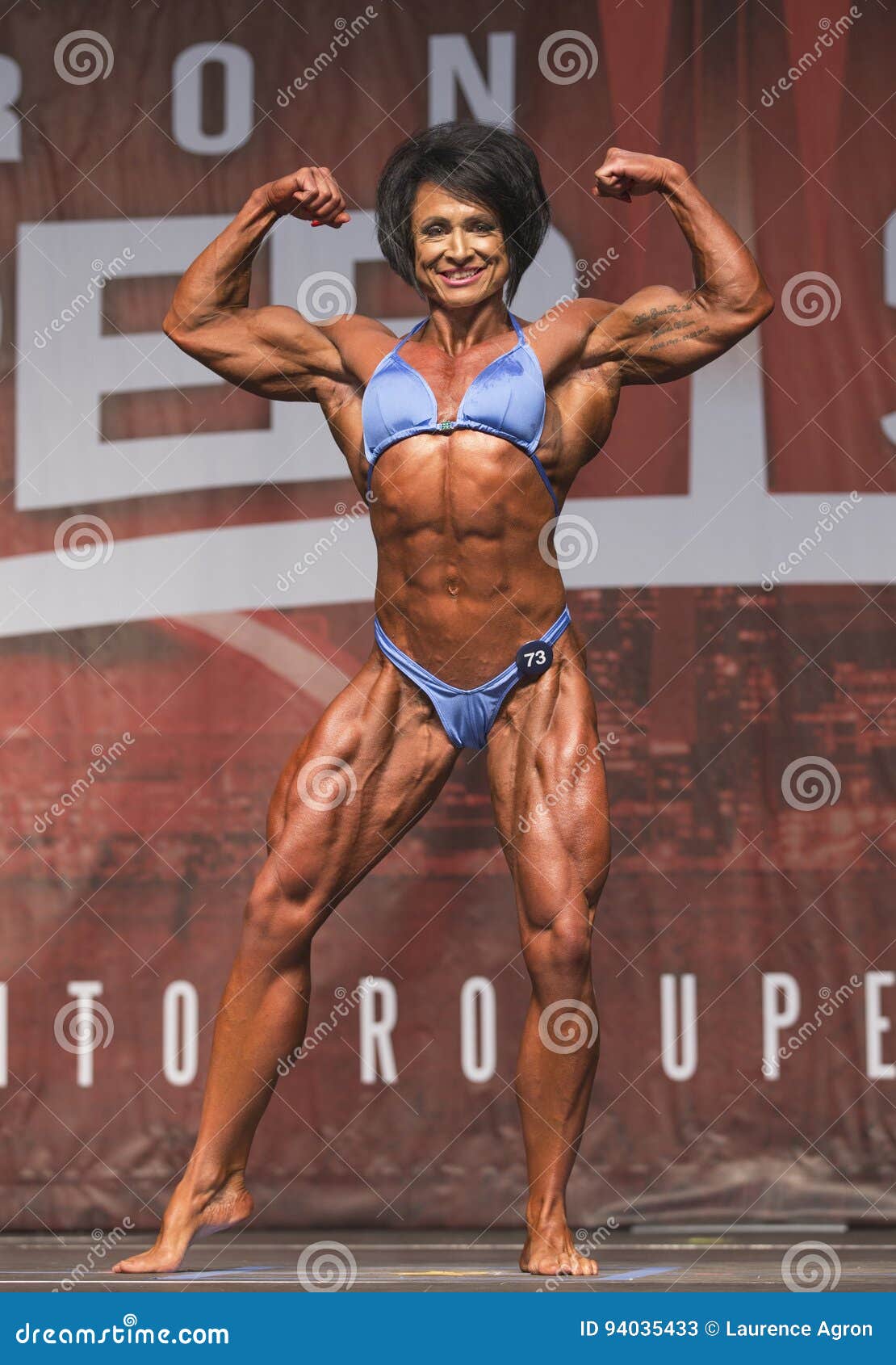 英国女性爱好健美者在多伦多比赛发光编辑类库存照片 图片包括有显示 剪切 定义 肉体性 摆在 英国女性爱好健美者在多伦多比赛发光编辑类库存照片 图片包括有显示 剪切 定义 肉体性 摆在