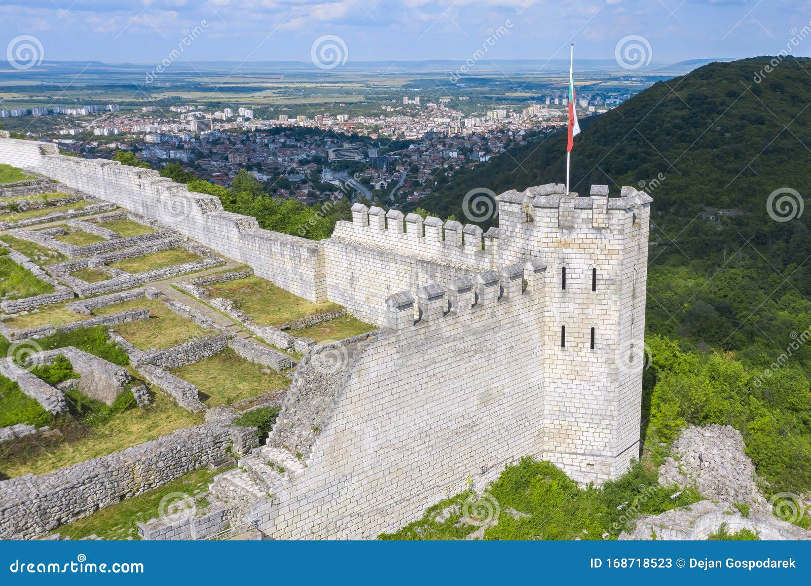 蜀门要塞库存图片 图片包括有堡垒 废墟 有历史 墙壁 历史 巴尔干 旅行 城堡 建造者