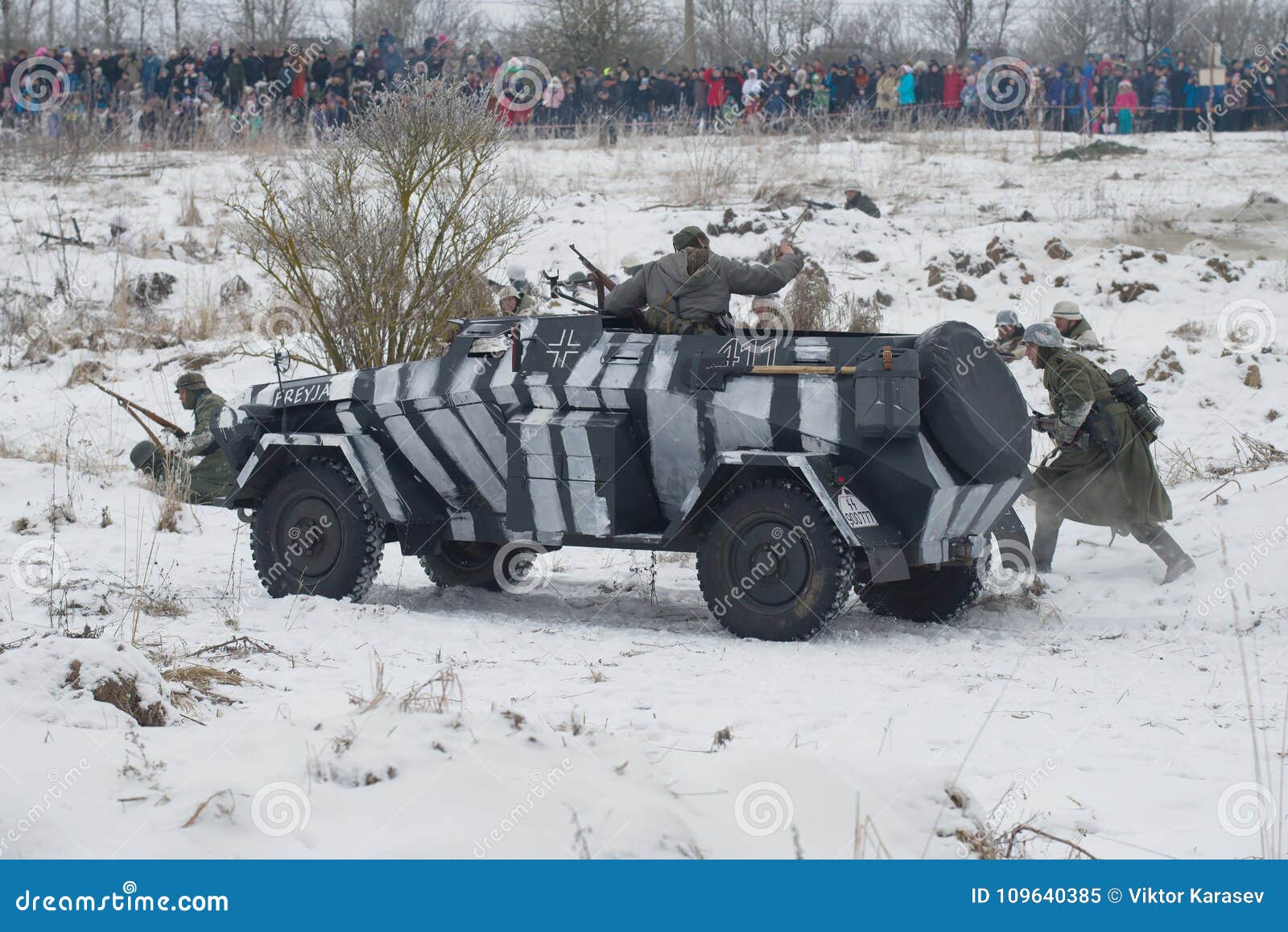 重的装甲的职员车sd Kfz 247在战场编辑类图片 图片包括有 重的装甲的职员车sd Kfz 247在战场编辑类图片 图片包括有