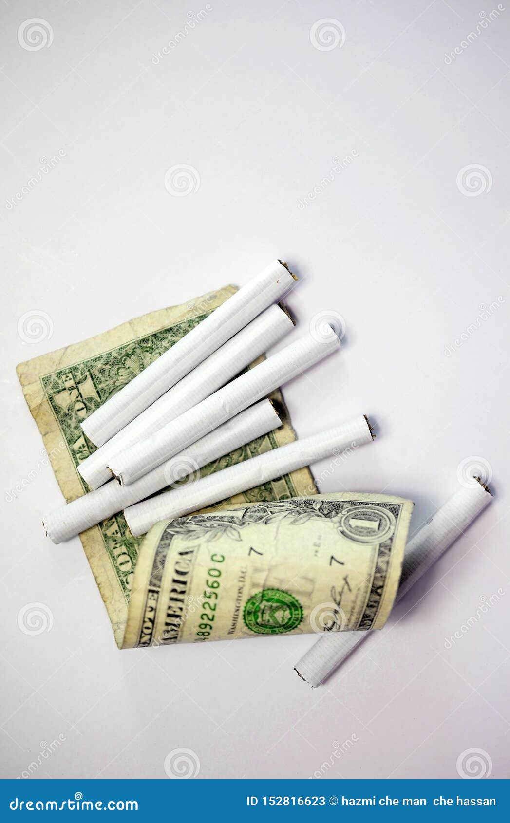 金钱和香烟在白色背景库存图片 图片包括有 金钱和香烟在白色背景库存图片 图片包括有