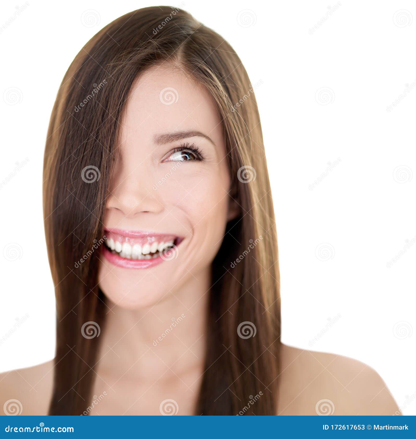 面带白色背景复制空间的亚洲女性护发长直棕色头发的美女库存图片 图片包括有逗人喜爱 成人