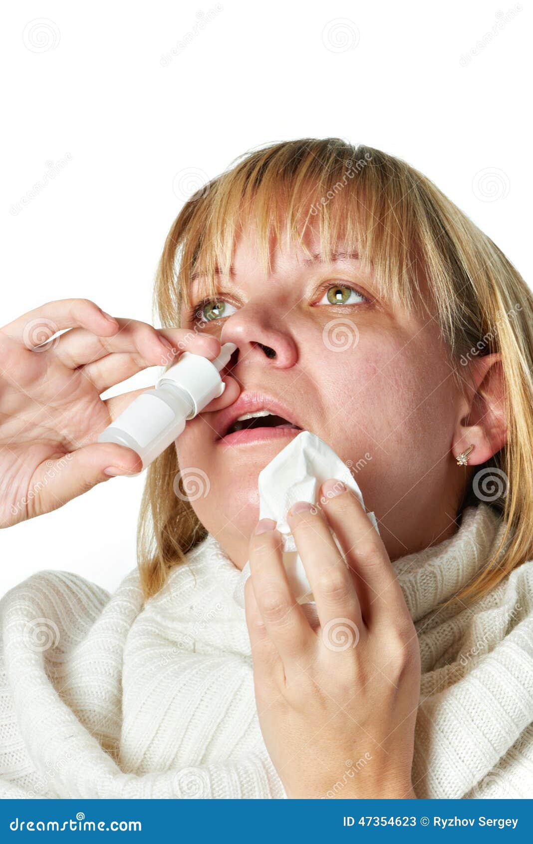 小孩两岁八个月鼻炎,鼻子不通,用手揉鼻子,怎么治疗