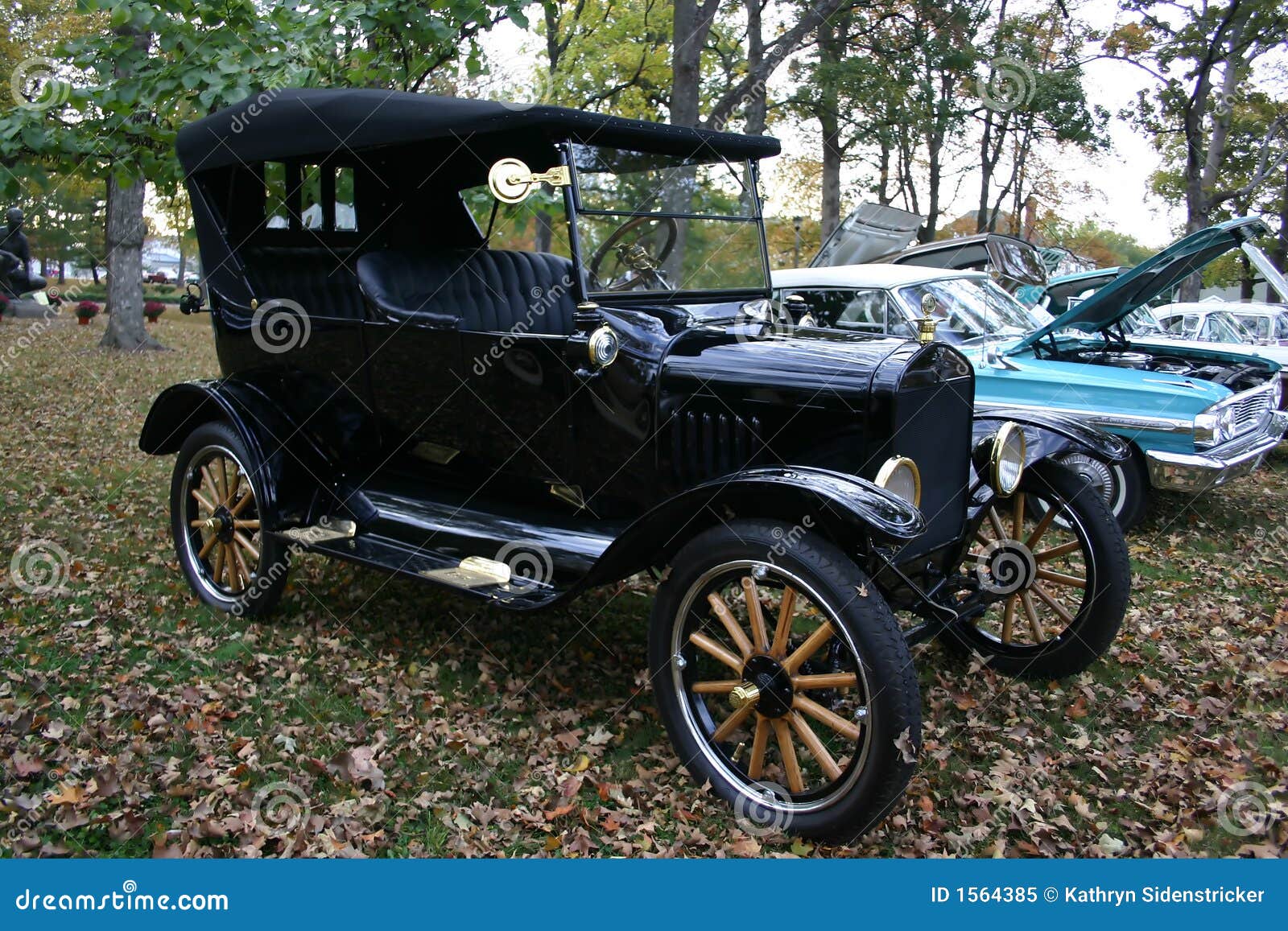 1920 model t ford touring car