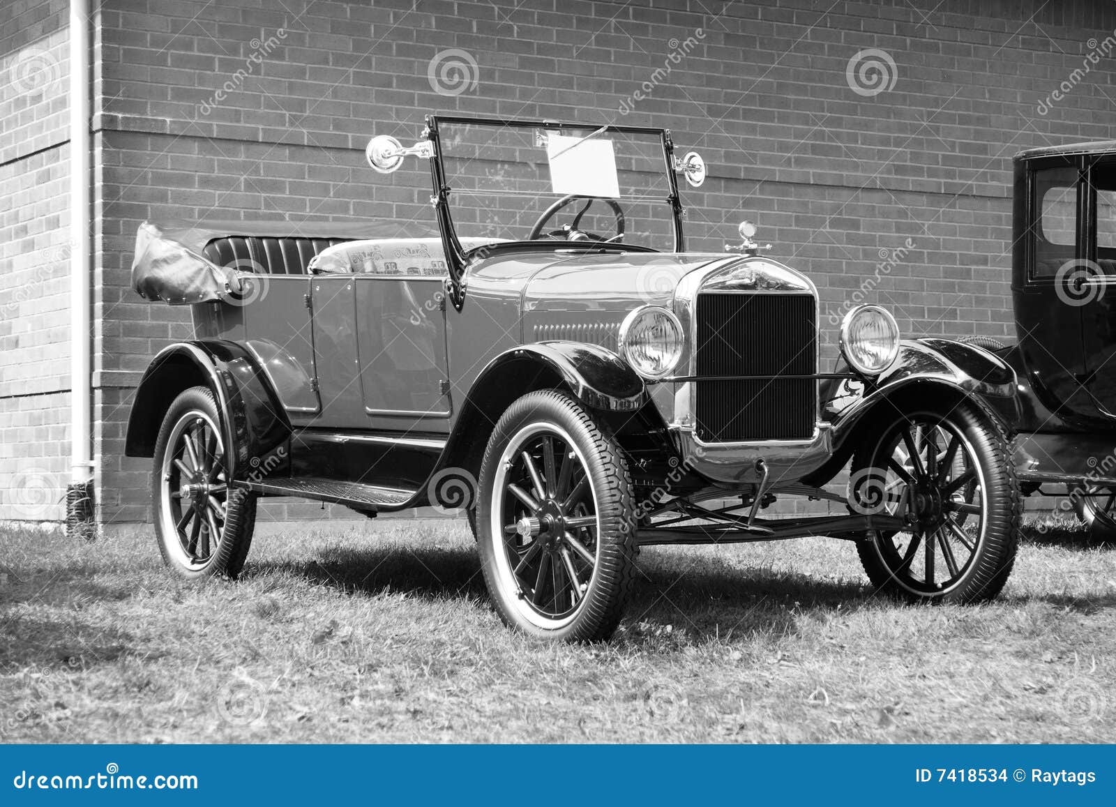 Black and white picture of the 1926 ford model t