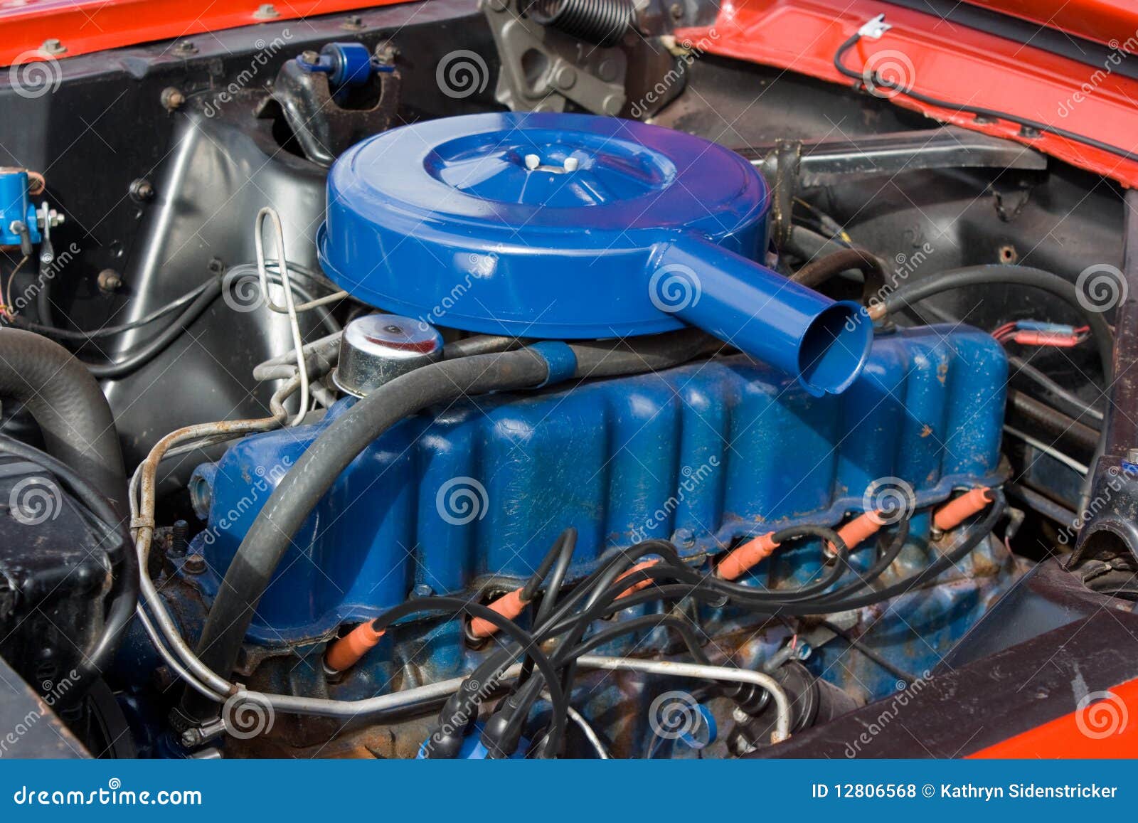 Noticias y  Generalidades - Página 33 1966-ford-mustang-6-cylinder-engine-200-12806568