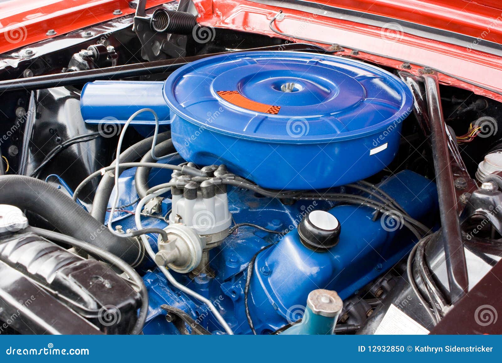 1966 Ford Mustang 8 Cylinder Engine Stock Photo - Image: 12932850