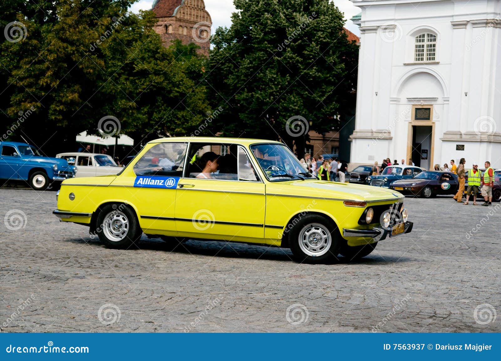 1973 bmw 1802 editorial photography. Image of 1802, motion - 7563937, image size:1600x1153
