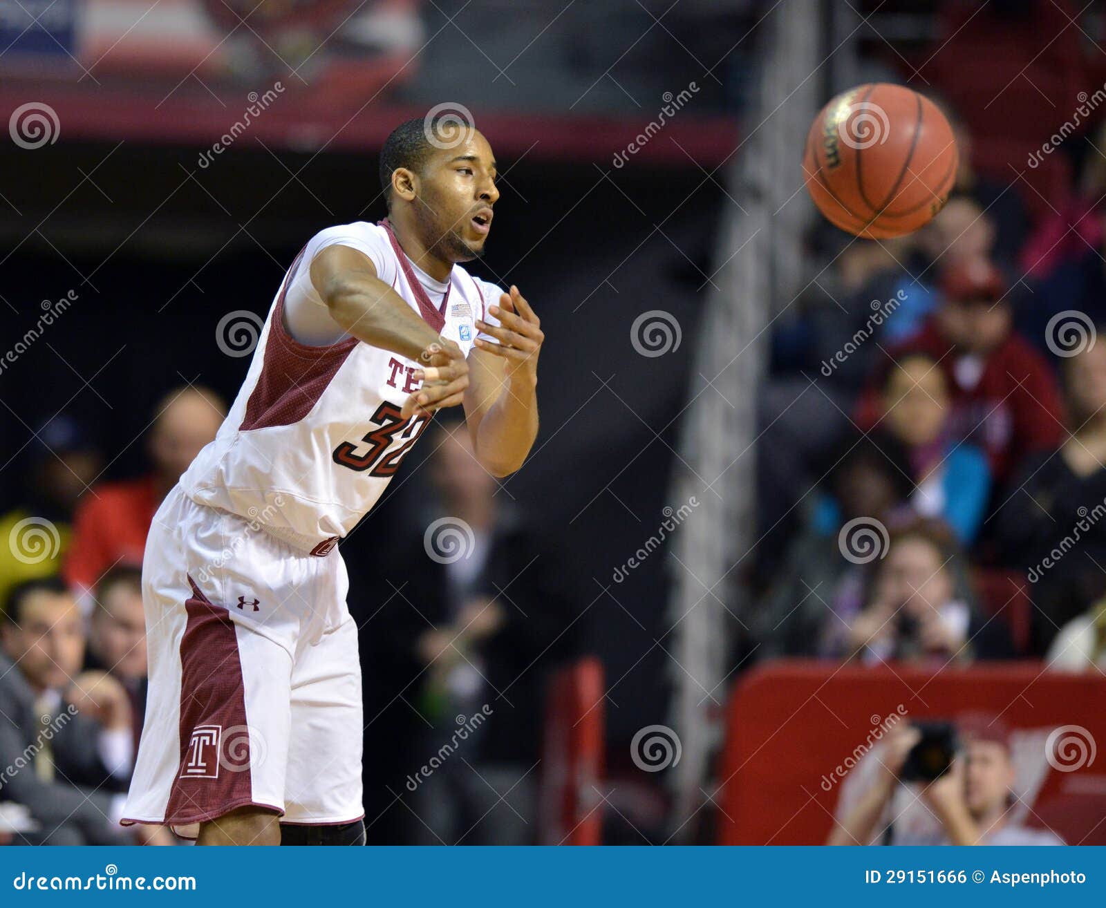 2013 NCAA Men S Basketball Pass Editorial Photo Image of pass