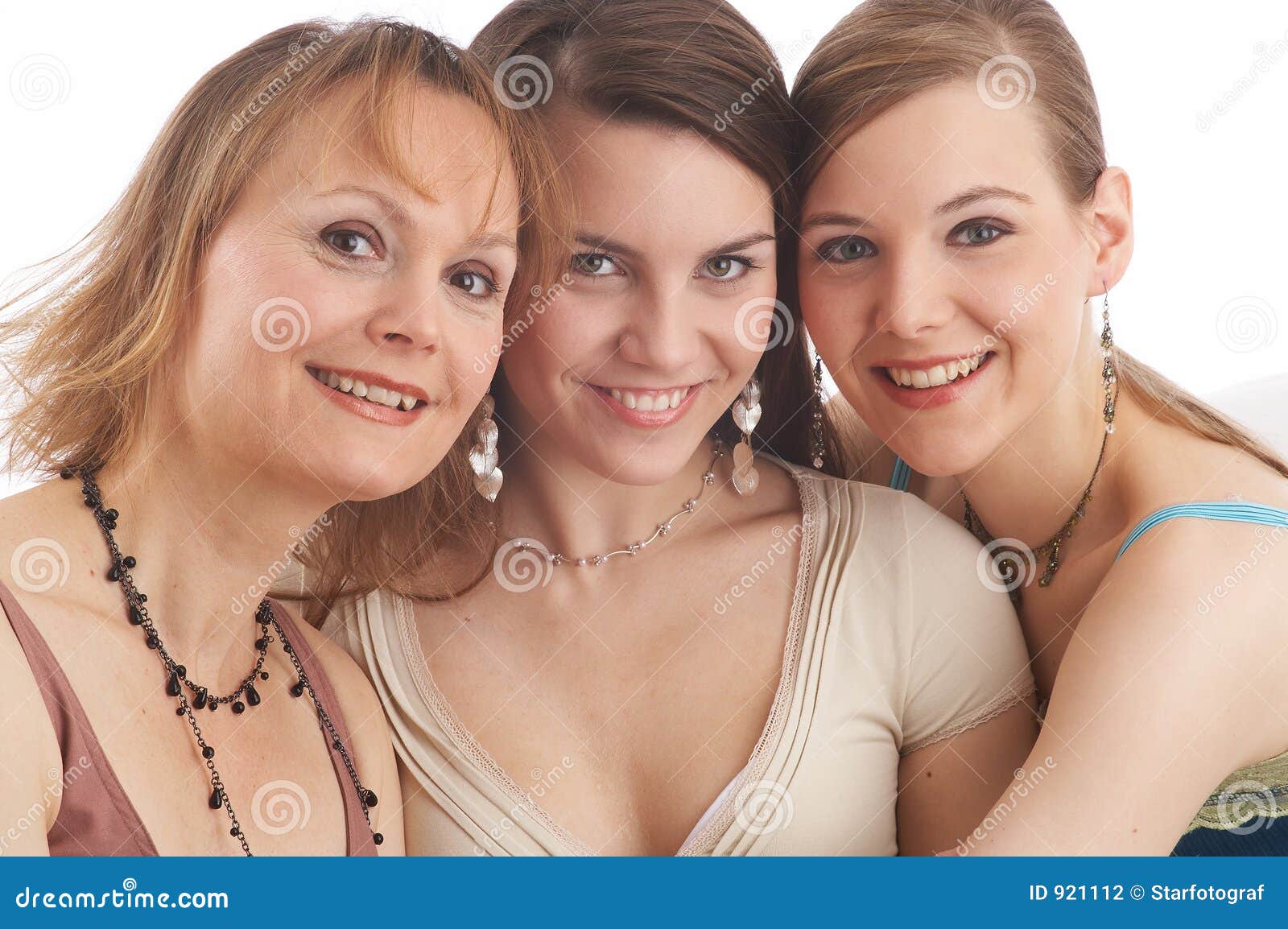 Foto campagne Wrijven 3 vrouwen stock foto. Image of bejaarden, onder, laag, familie - 921112