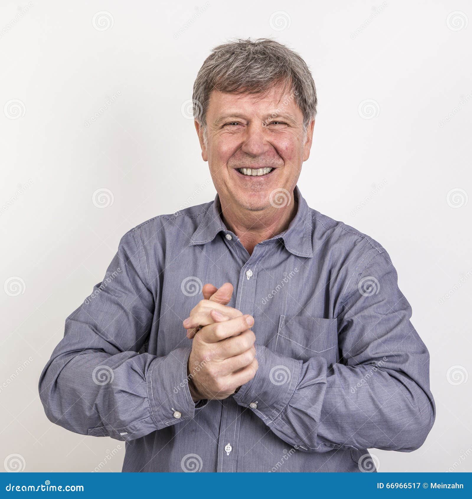 50 Años Atractivos Del Hombre Vestido Casual Imagen de archivo - Imagen de medio, manos: 66966517 50 Años Atractivos Del Hombre Vestido Casual Imagen de archivo - Imagen de medio, manos: 66966517
