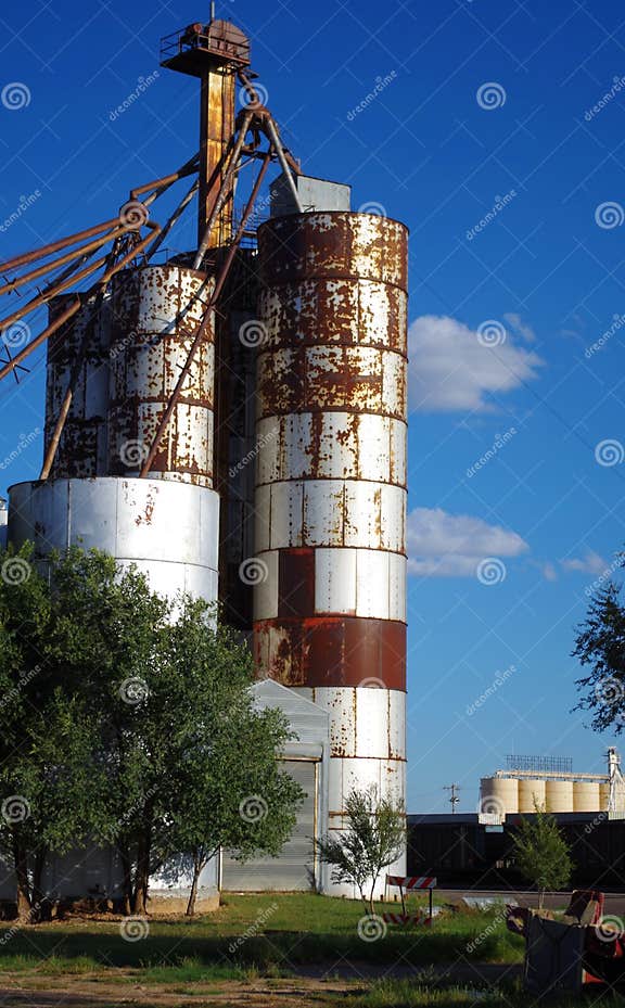 Abandoned Grain Elevator in Clovis, New Mexico Stock Photo Image of