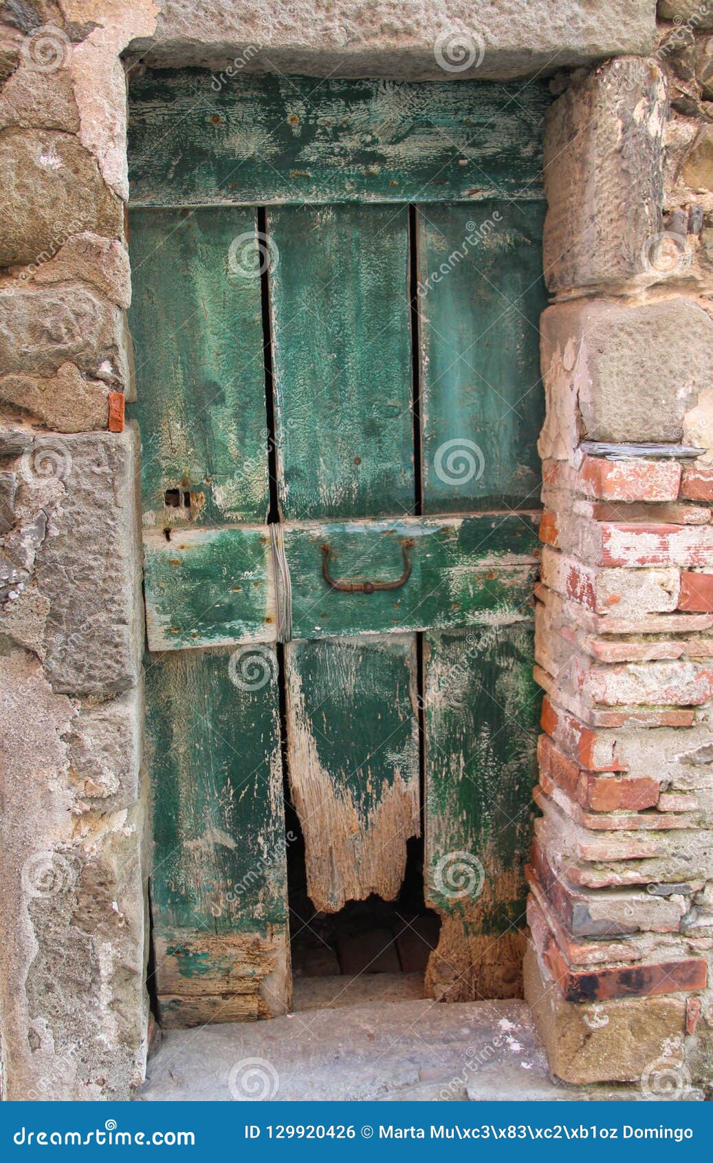 Abandoned Green Door with Stone Wall Stock Photo - Image of abandoned ...