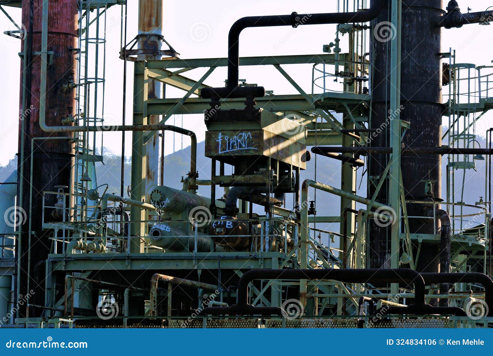 Hydrocarbon Fuels Stock Photos - Free \u0026 Royalty-Free Stock Photos from  Dreamstime, image size:1600x1156