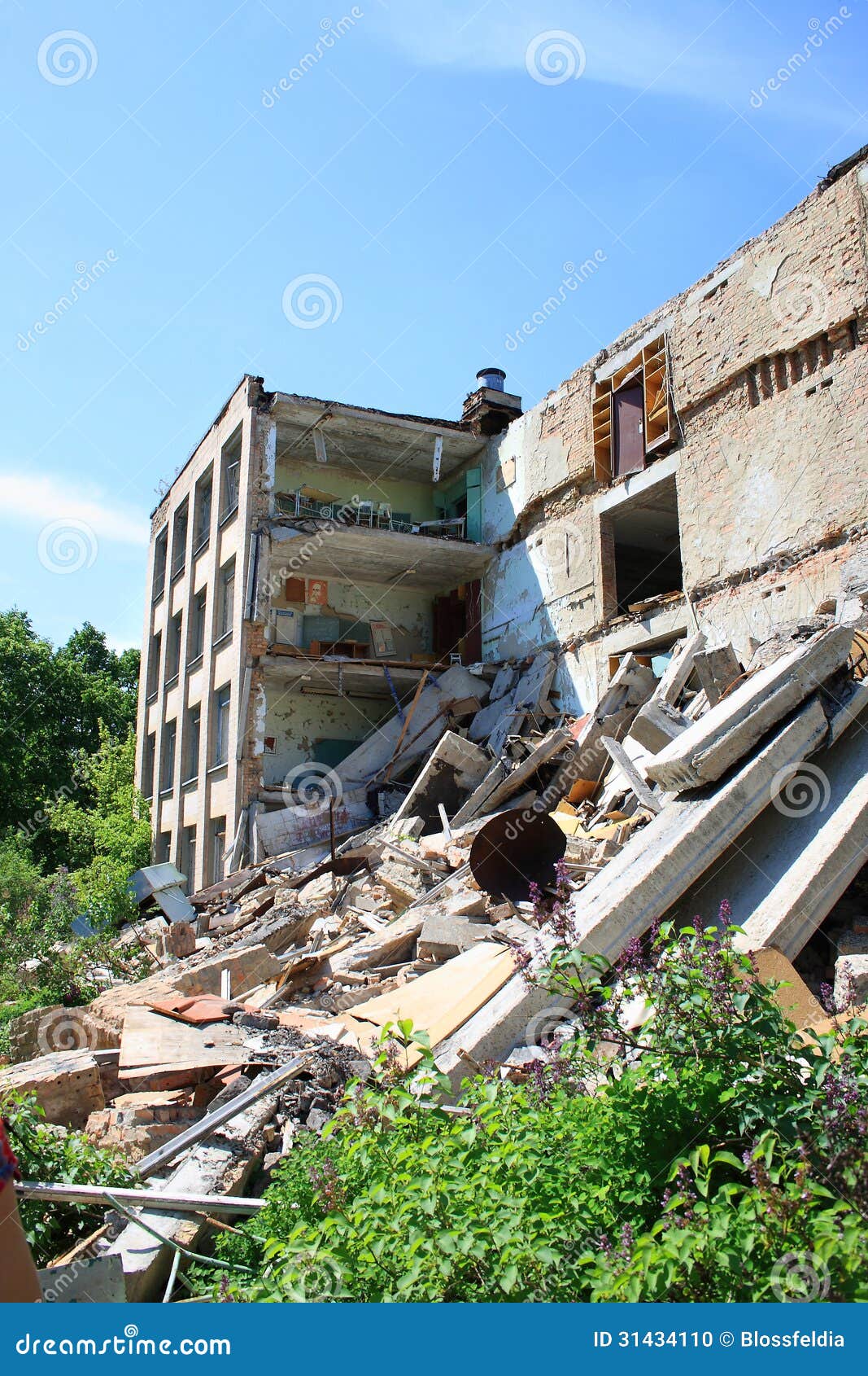 abandoned school in pripyat city