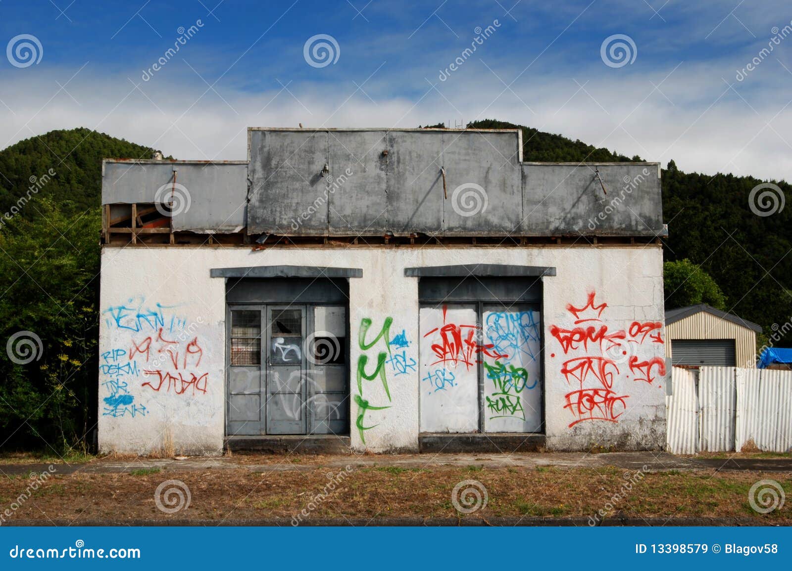abandoned tagged building