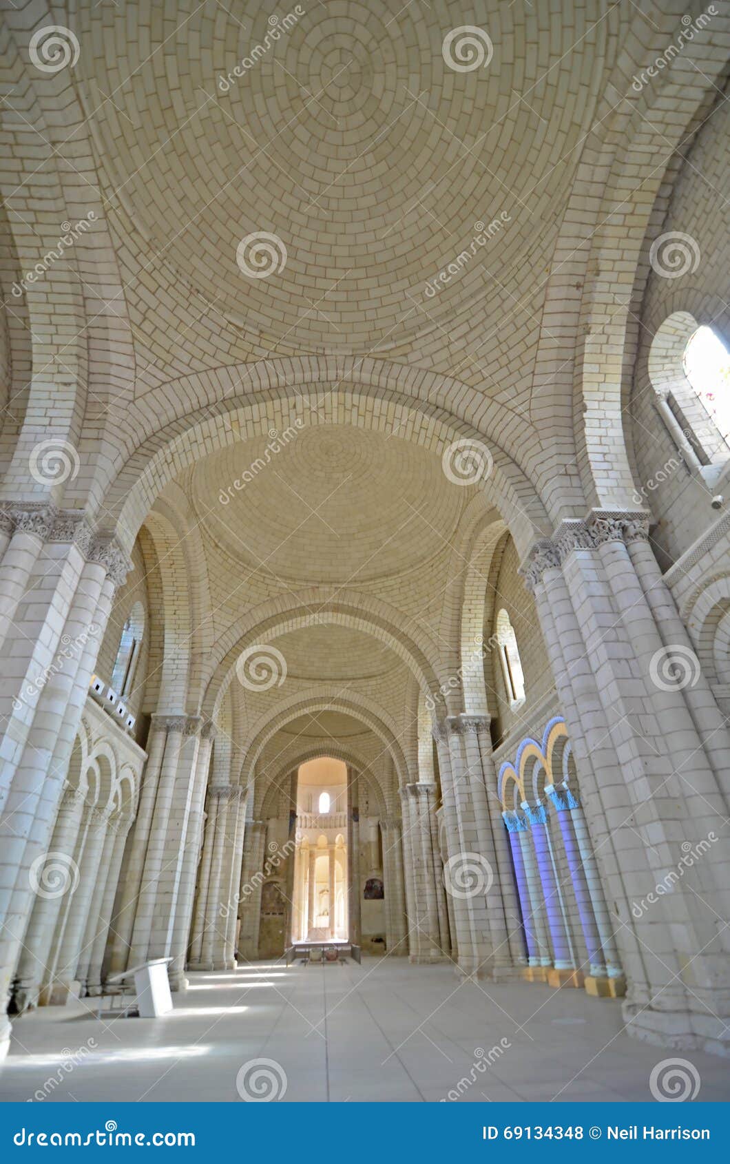 Abbazia di Fontevraud fotografia stock. Immagine di altar - 69134348