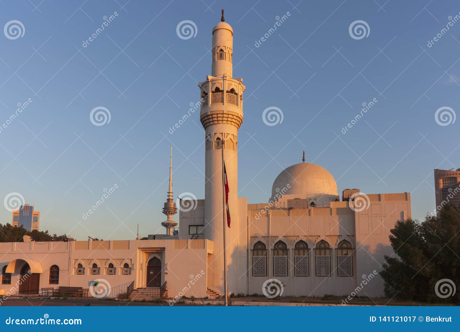 abdulaziz al othman mosque in kuwait city