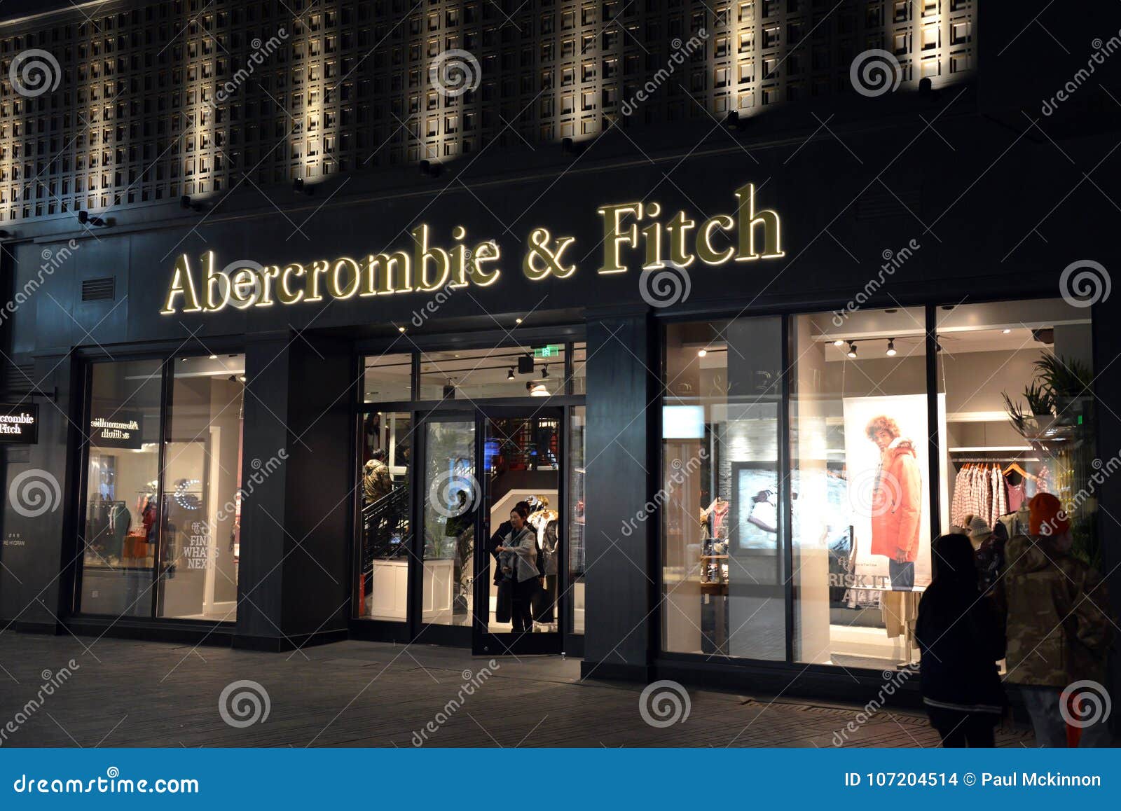 abercrombie and fitch shop