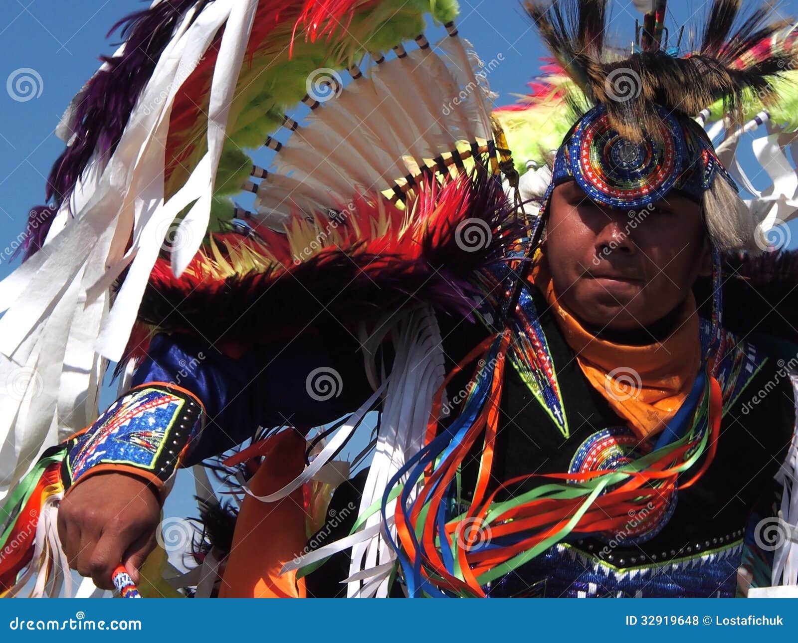 Aboriginal Dancer at Edmonton S Heritage Days 2013 Editorial Stock