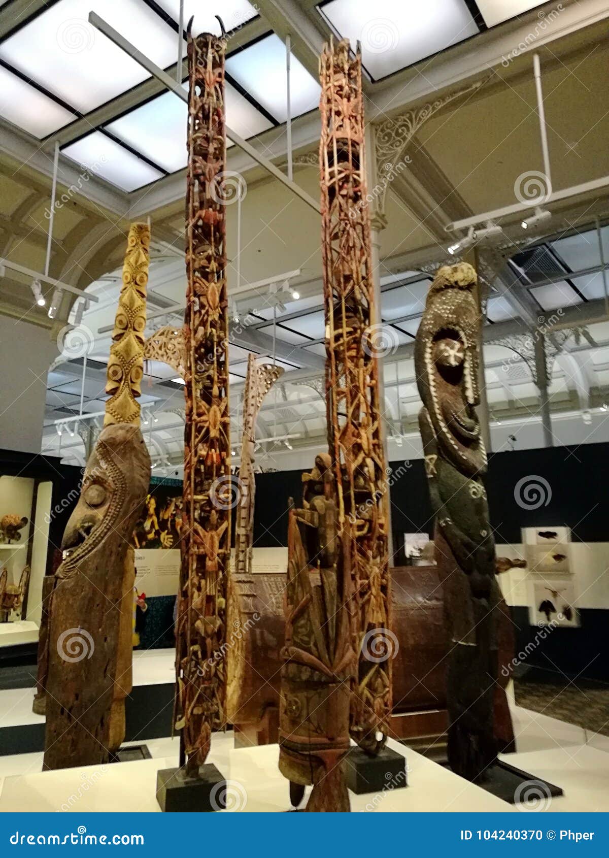 Aboriginal Totem @ Australian Museum - Image of aborigi, aborigines: