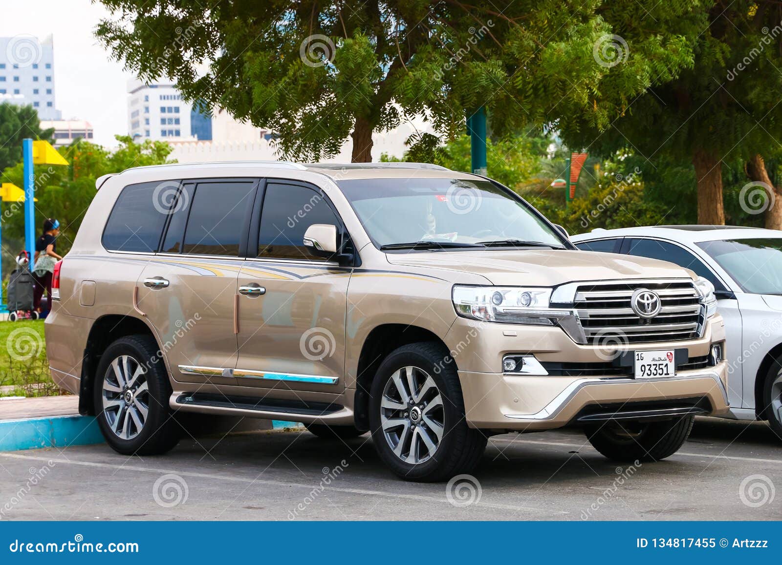 Toyota Land Cruiser 200 editorial image. Image of motor - 134817455