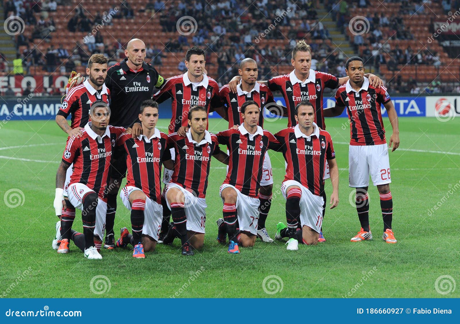 liv Udled Udsigt AC Milan before the match editorial photography. Image of emanuelson -  186660927
