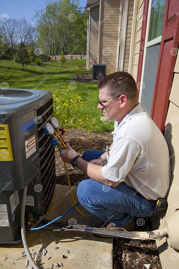 AC REPAIRMAN stock photo. Image of electrician, compressor 9081956