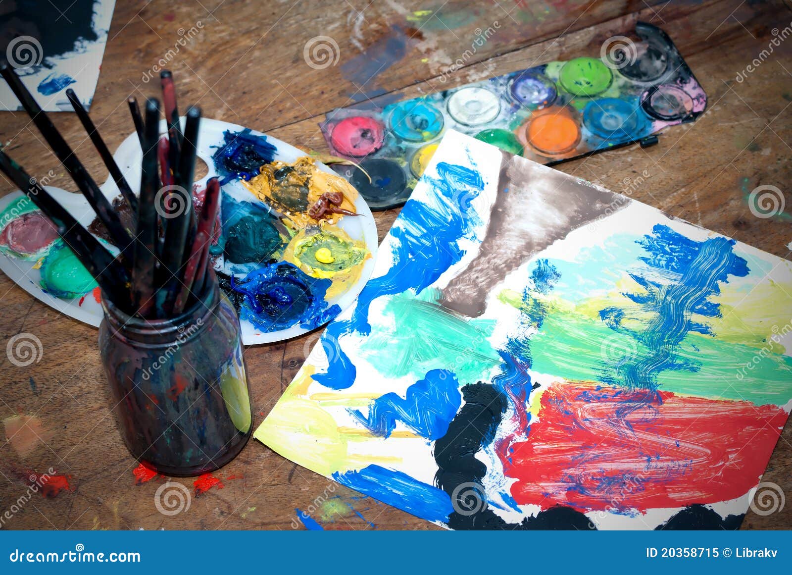Accessories for painting stock image. Image of palette 20358715