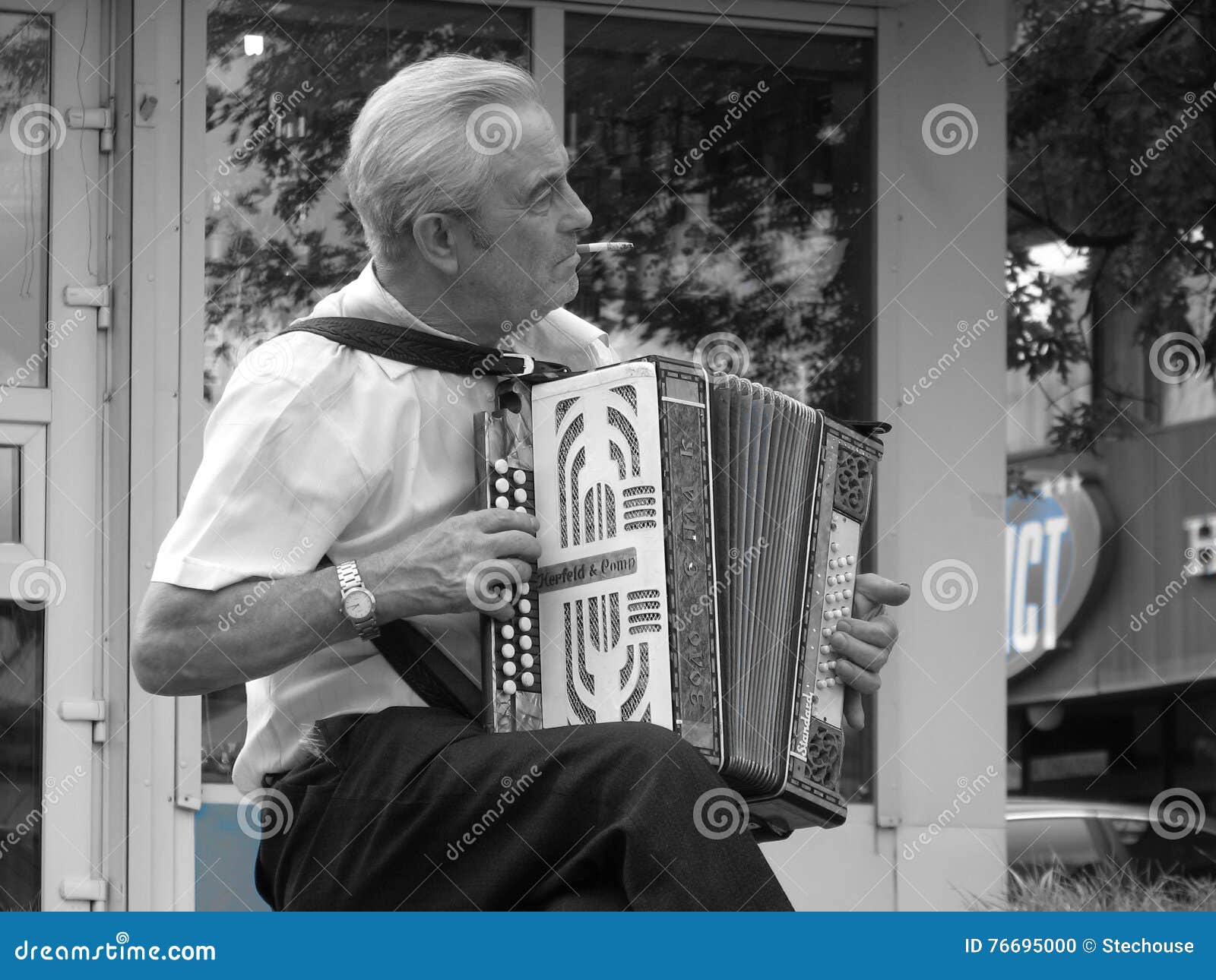 one man band instrument called one man band instrument called