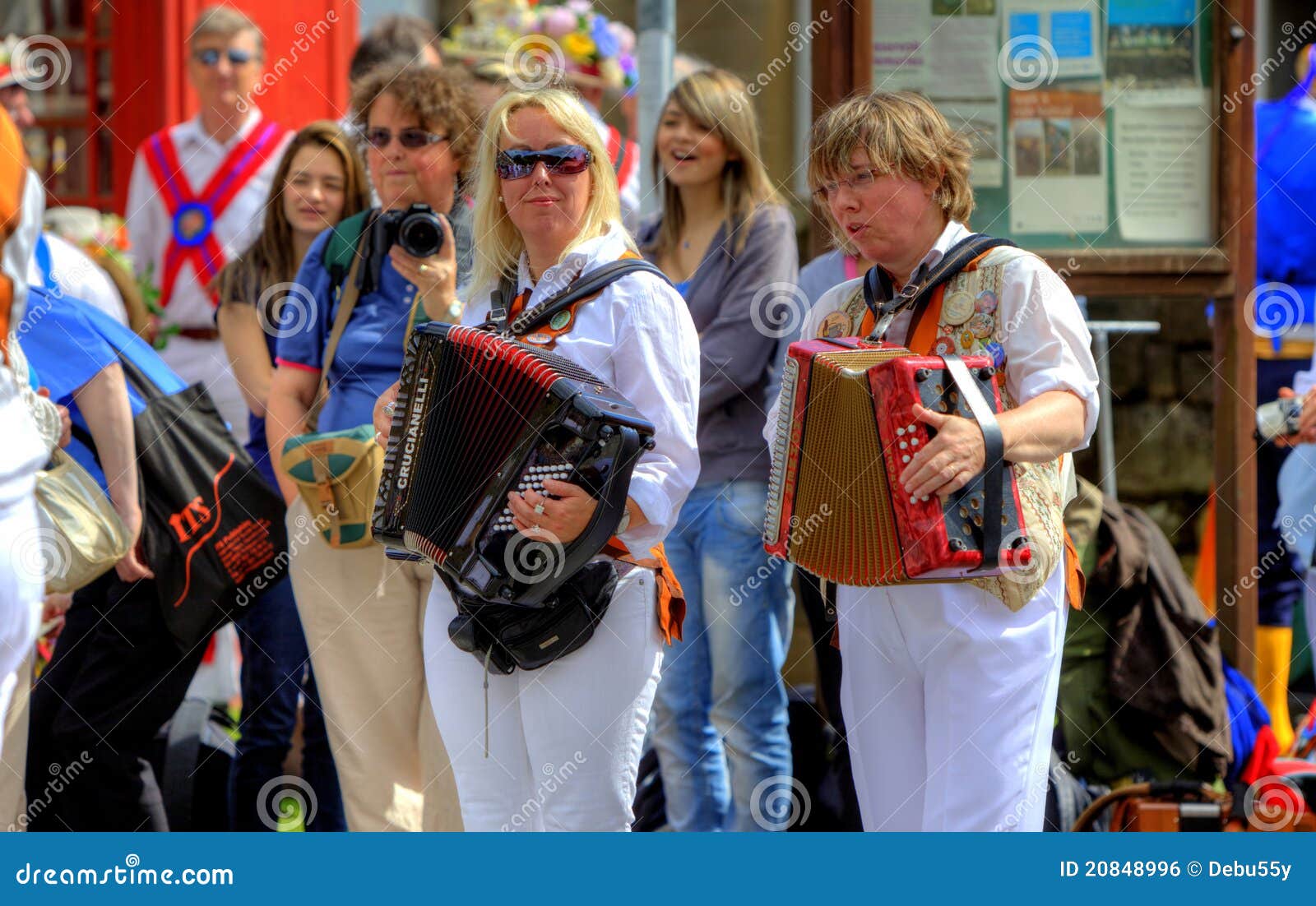 Accordion players editorial photo. Image of giants, dancers 20848996