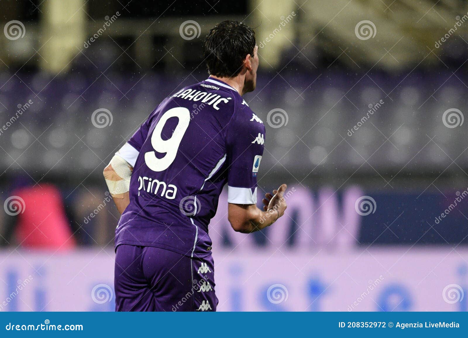 ACF Fiorentina Vs FC Crotone Editorial Stock Image - Image of real