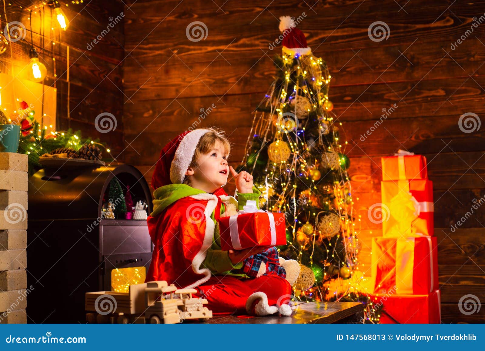 Acredite No Milagre Do Natal Desejo Para Encontrar Papai Noel Feriados De  Inverno Inf?ncia Feliz Feliz Natal E Novo Feliz Imagem de Stock - Imagem de  véspera, inverno: 147568013