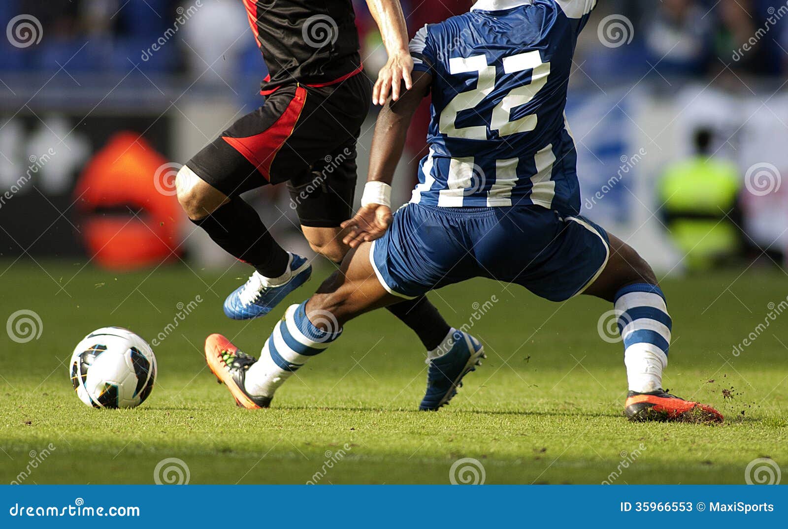 Soccer penalty kicks hi-res stock photography and images - Alamy