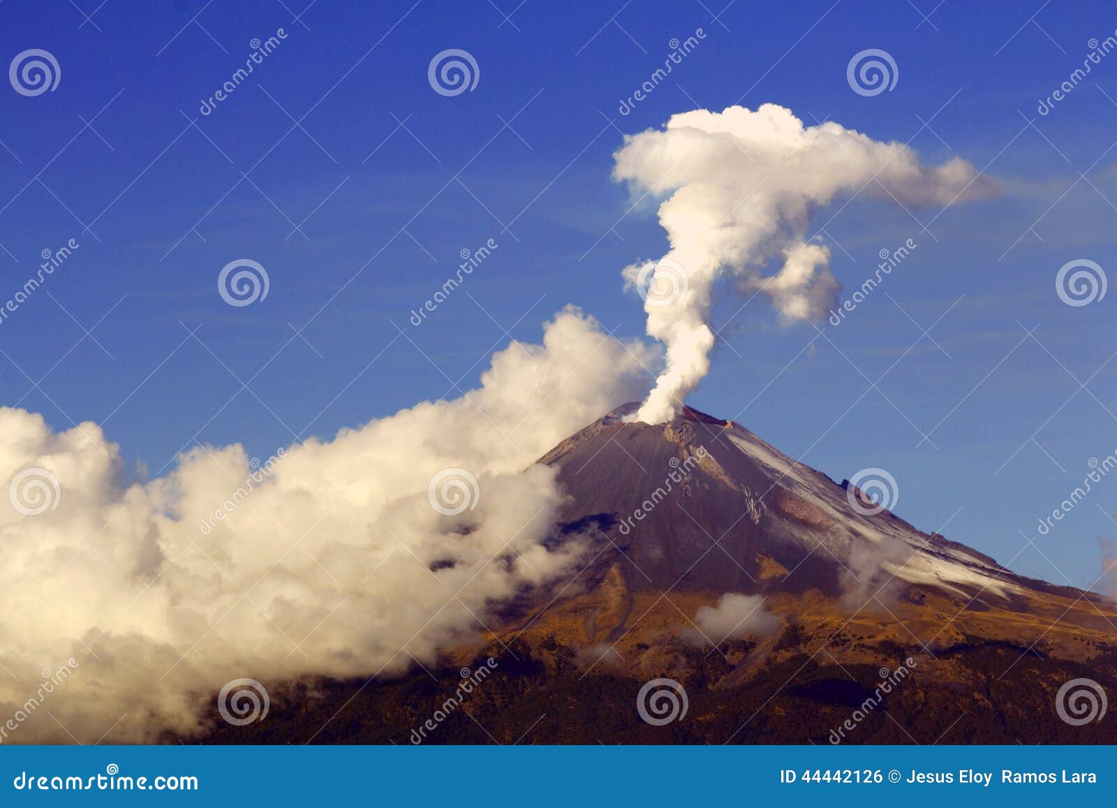 active volcano popocatepetl near the city of puebla, mexico