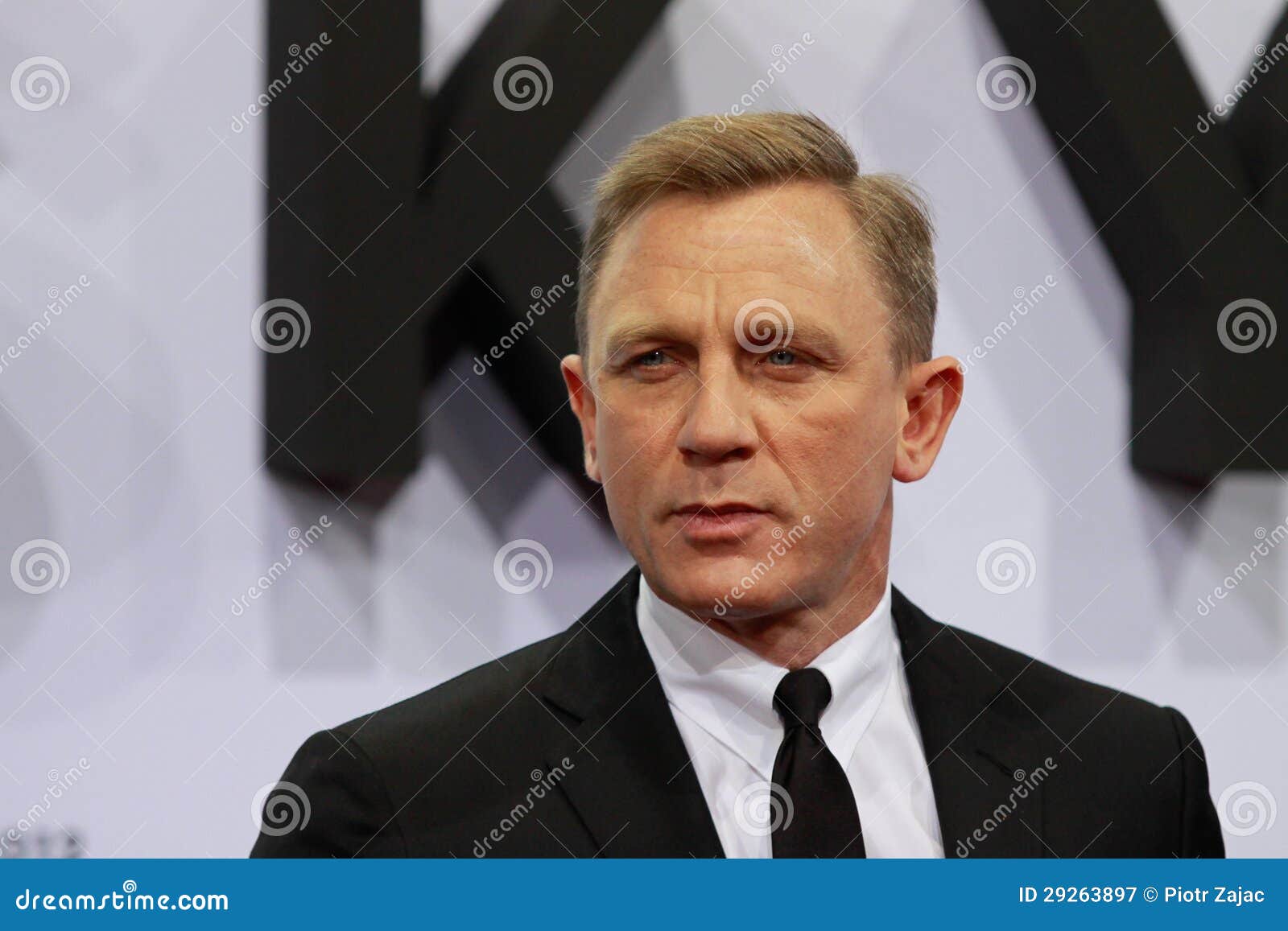 Actor Daniel Craig editorial photography. Image of daniel - 29263897