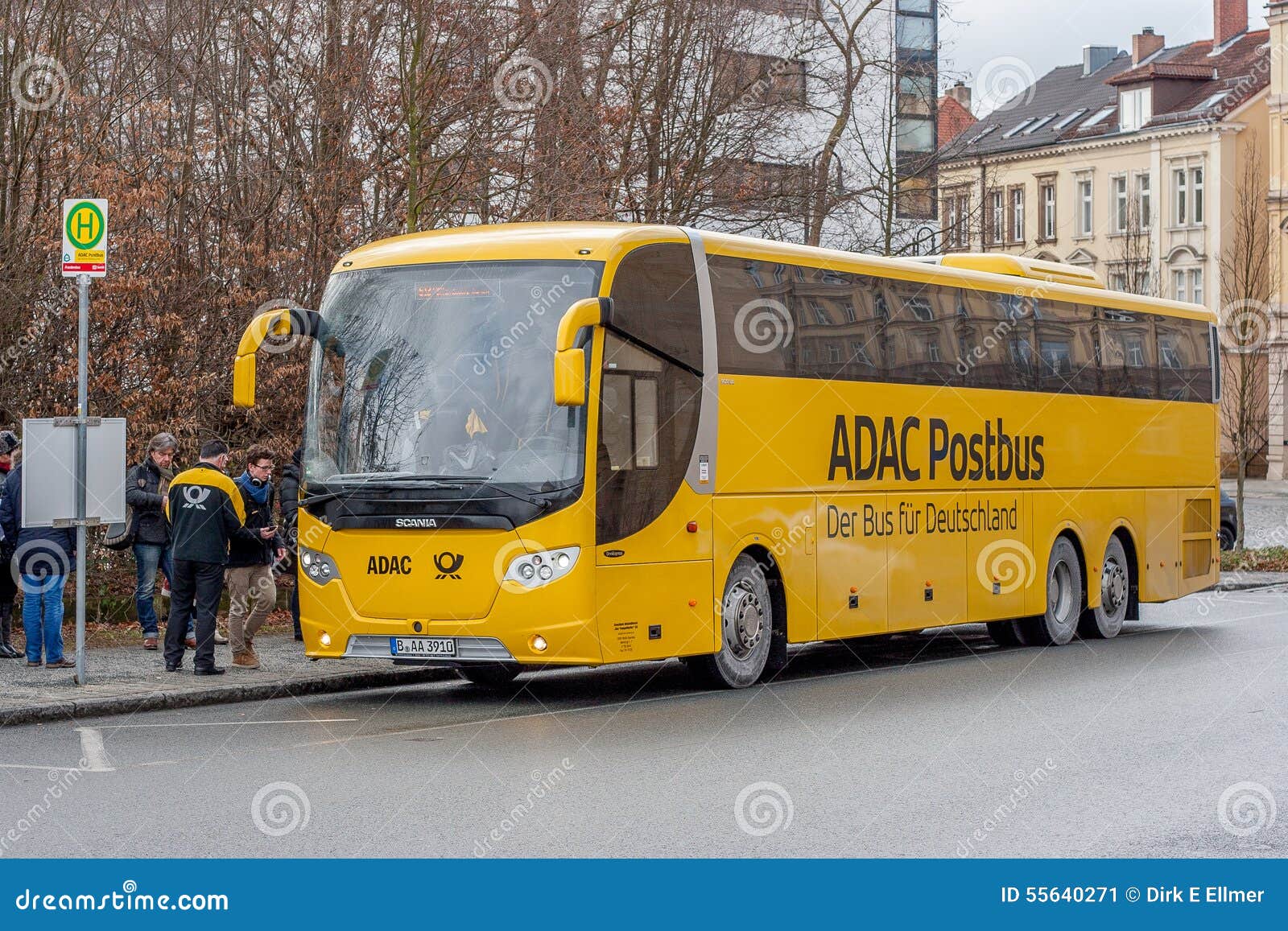 tumor Detecteren Welkom ADAC Postbus - De Bus Voor Duitsland Redactionele Foto - Image of post,  auto: 55640271