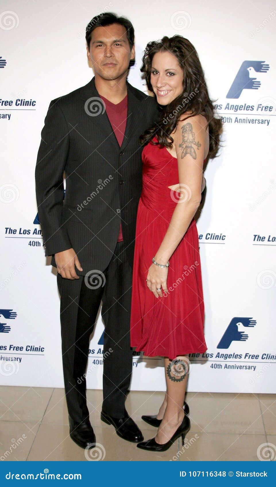 Adam Beach Und Tara Mason Redaktionelles Stockfoto Bild Von Erfolg Adam Beach Und Tara Mason Redaktionelles Stockfoto Bild Von Erfolg