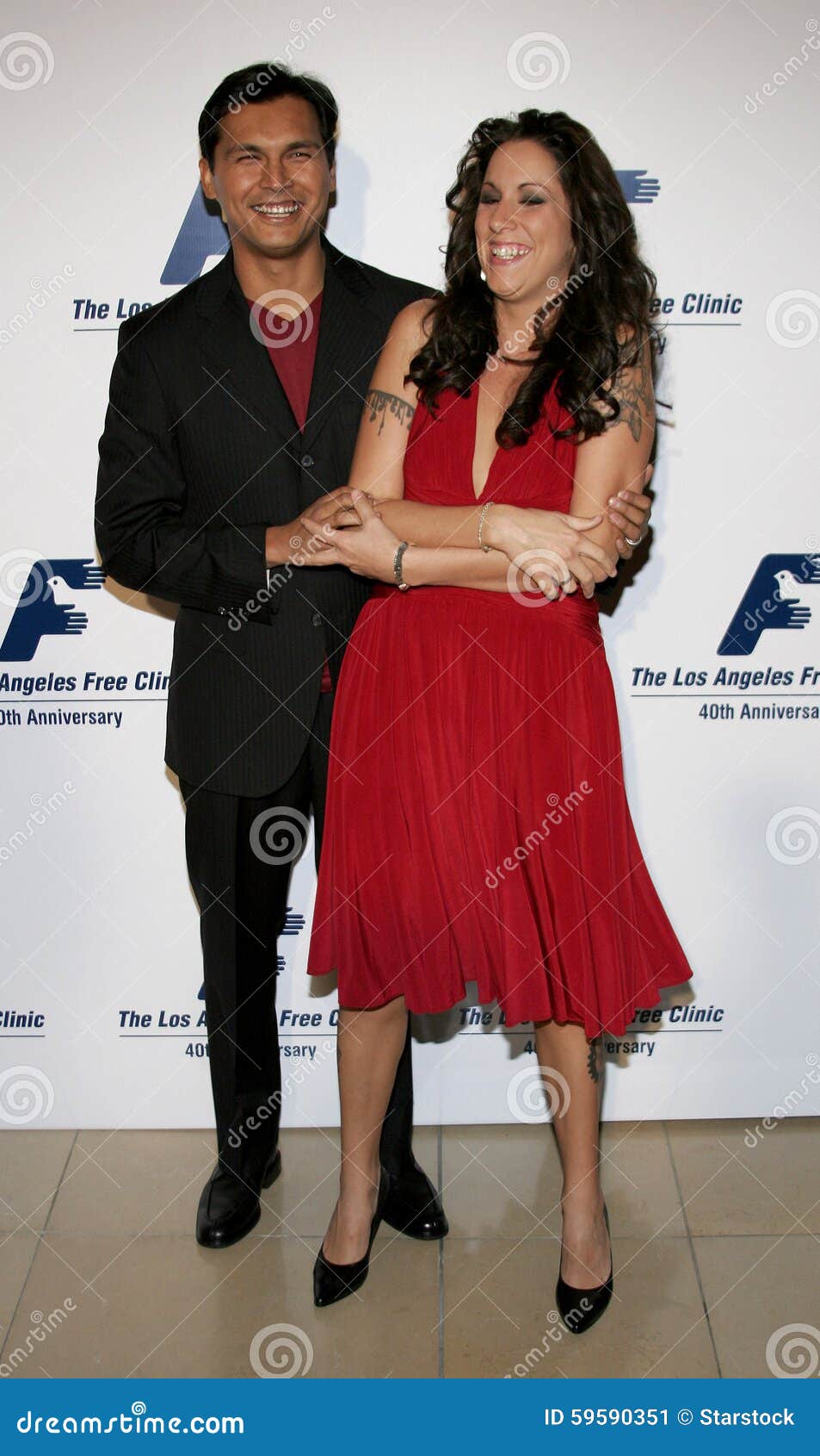 Adam Beach Und Tara Mason Redaktionelles Foto Bild Von Stern Adam Beach Und Tara Mason Redaktionelles Foto Bild Von Stern