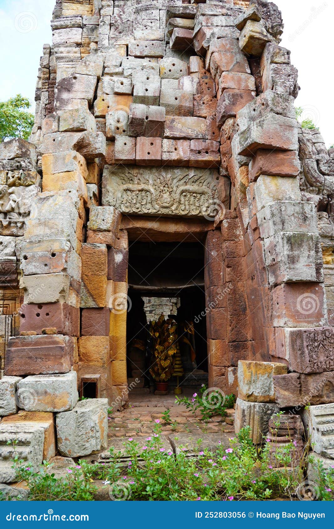 phnom banan temples in battambang