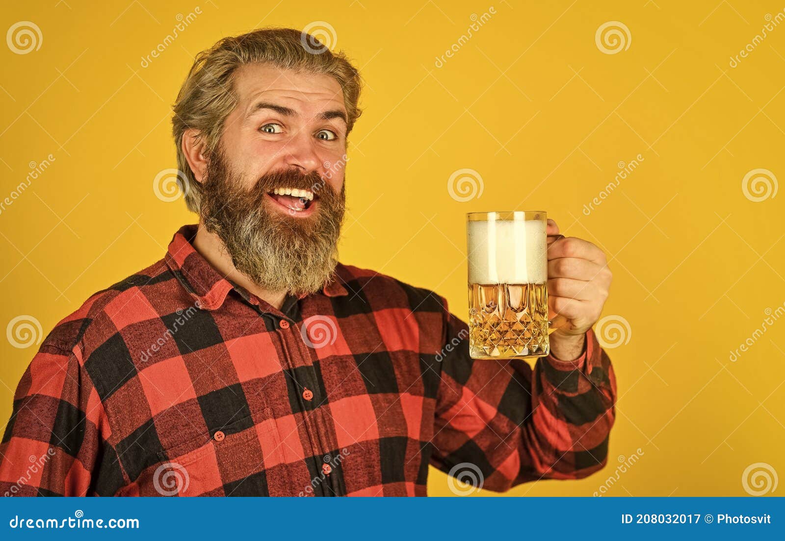 1 043 Happy Birthday Beer Photos Free Royalty Free Stock Photos From Dreamstime 1 043 Happy Birthday Beer Photos Free Royalty Free Stock Photos From Dreamstime