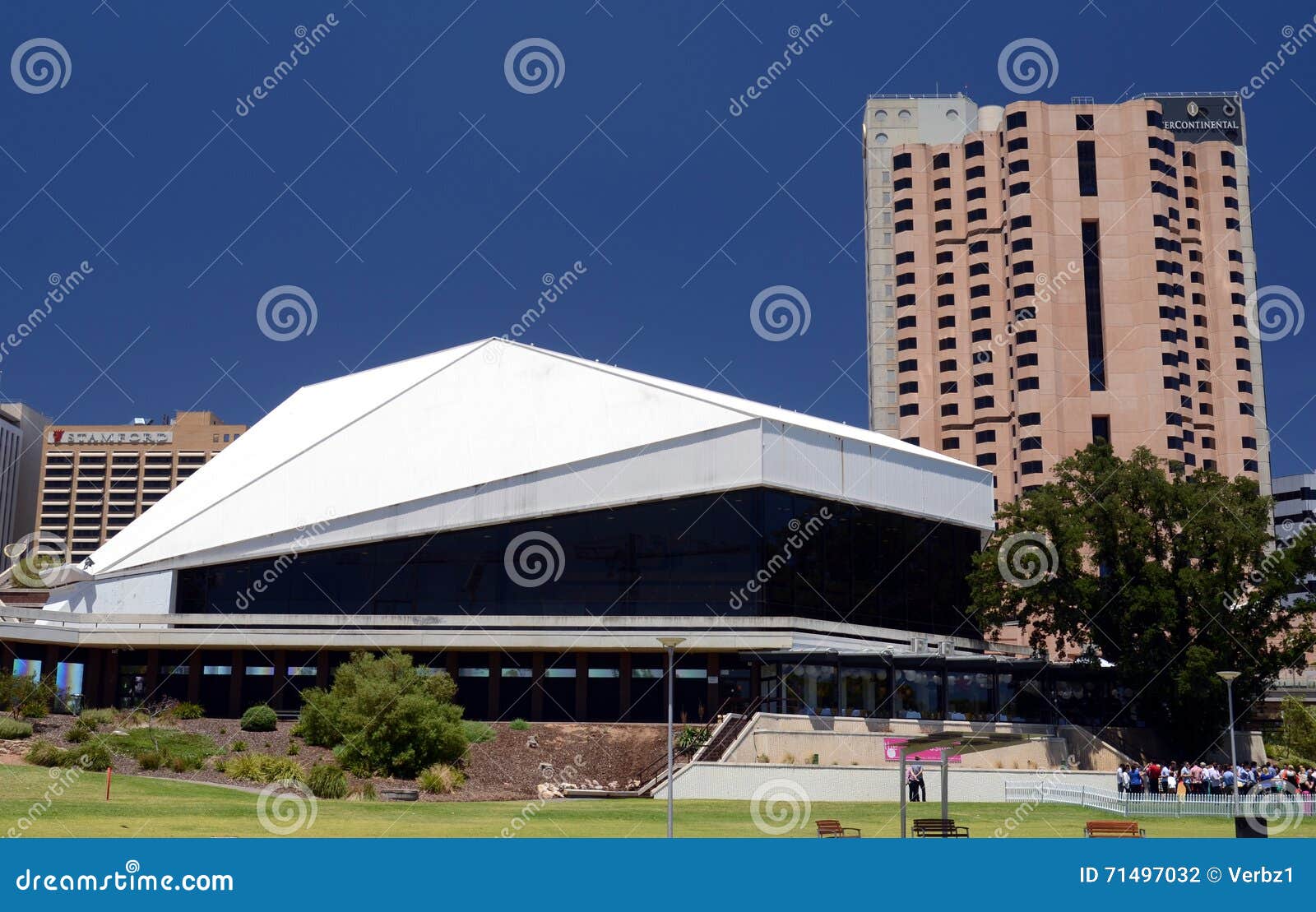 Adelaide Festival Theatre editorial photography. Image of centre 71497032