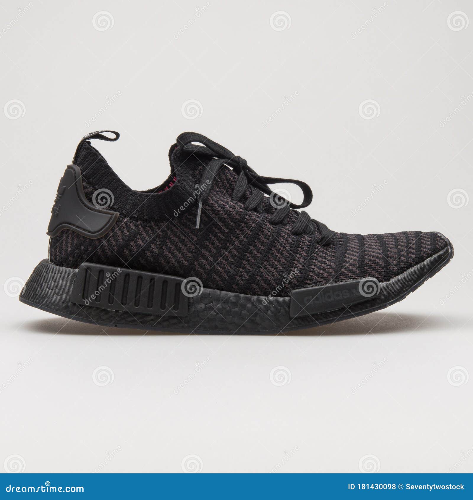 nmd knit black